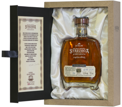 POLSKA-WODKA-STARZONA-W-BECZKACH-2022-BECZKA-NR-1-ASSEMBLAGE