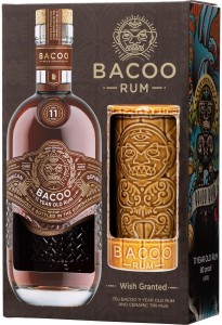 Rum Bacoo 11 yo + kubek tiki 0,7L / 40%