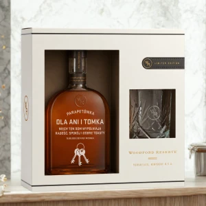 Bourbon Woodford Reserve w kartoniku ze szklanką 0,7L / 43,2% + Personalizowany grawer #2