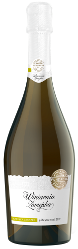 WINIARNIA ZAMOJSKA MUSUJĄCA GRUSZKA 0,75L 7,5%.png