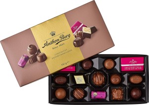 PRALINY ANTHON BERG FAVOURITES 145G