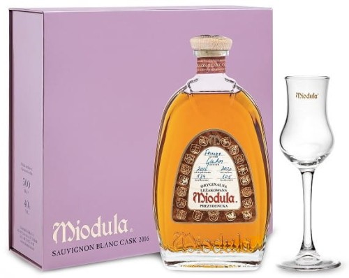 WÓDKA MIODULA PREZYDENCKA LEŻAKOWANA S.BLANC 2016.jpg